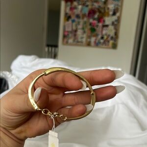 Elegant Gold Bracelet